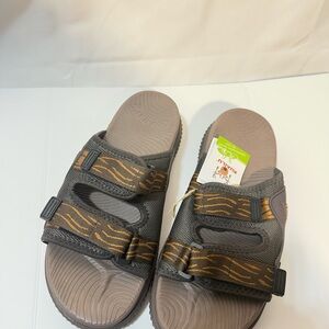 KuwaiLu Men's Dark Brown Slide Sandals  - size 11